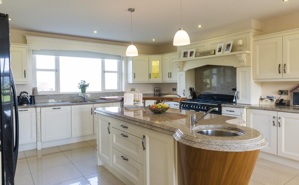 Ivory Kitchen With Granite Worktop